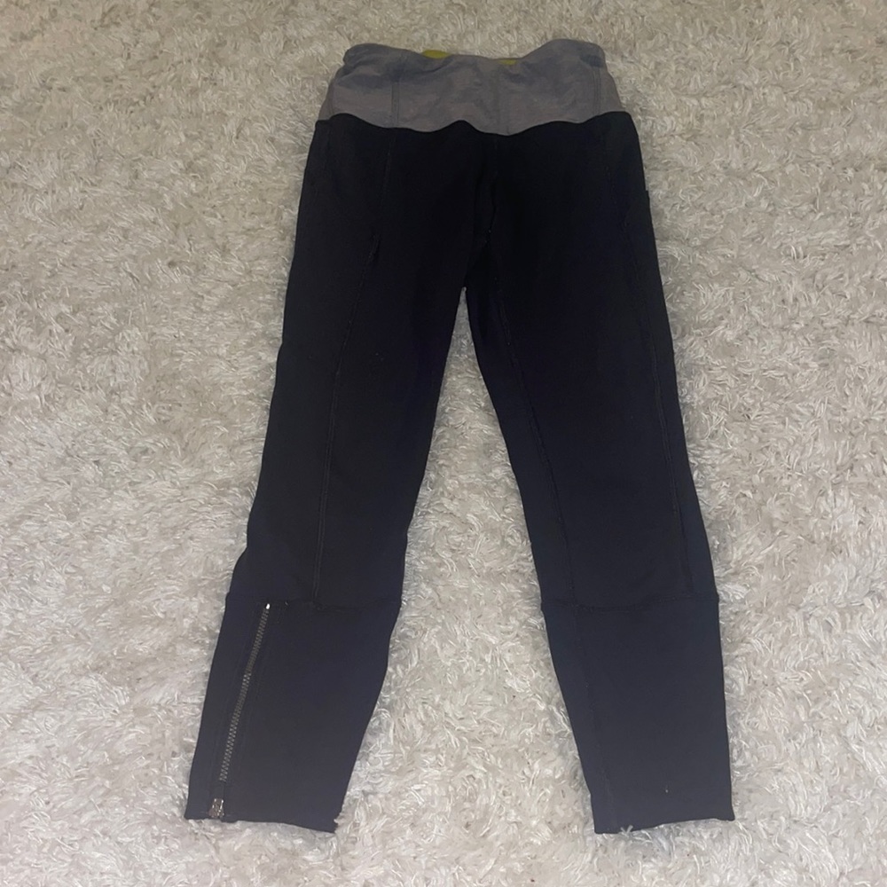 Grey lululemon leggings